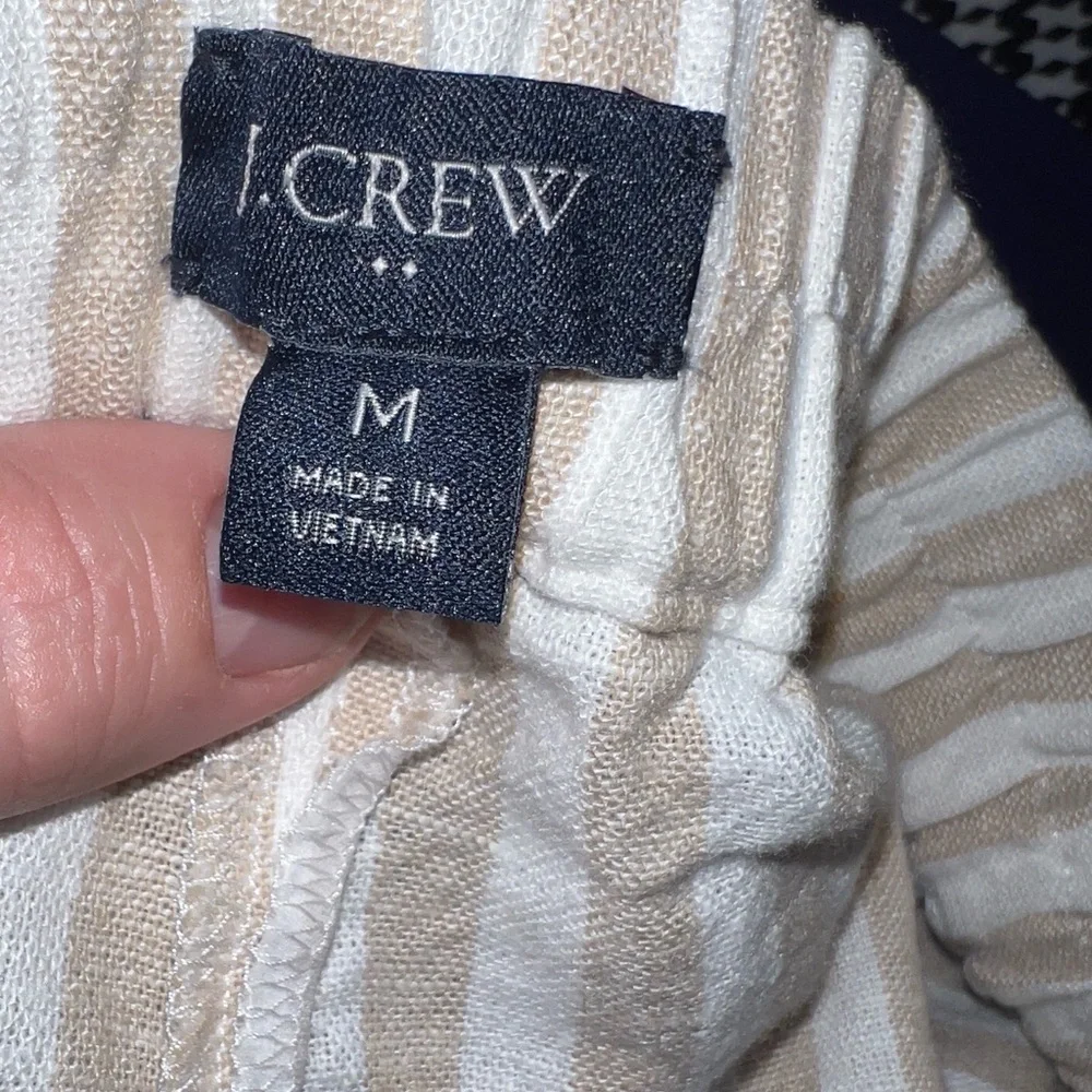 J. Crew Beige and White Striped Women's Shorts linen‎ medium